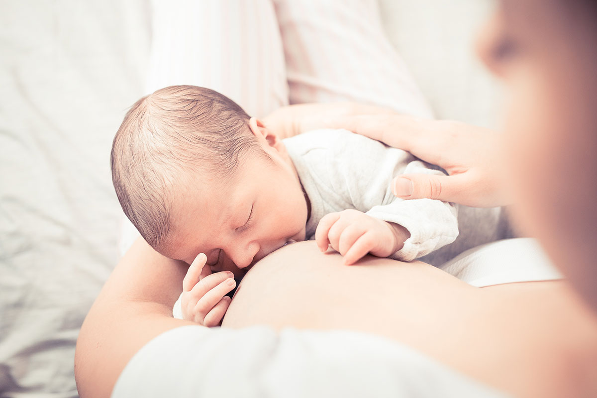 04_Wochenbettbetreuung_1200x800